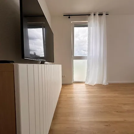 Amao-sepia I 86qm I King-size Beds I Netflix I Privat Balcony I Free Parking I Near Europapark Rheinhausen