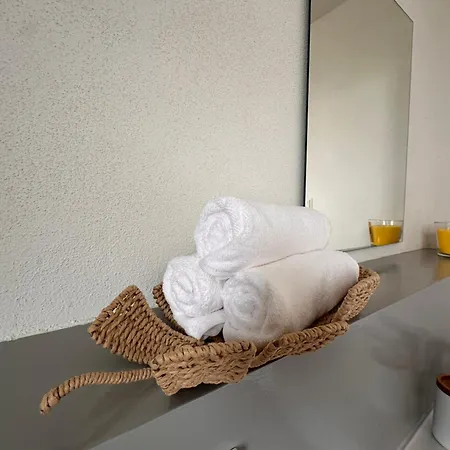 Amao-sepia I 86qm I King-size Beds I Netflix I Privat Balcony I Free Parking I Near Europapark Apartment Rheinhausen