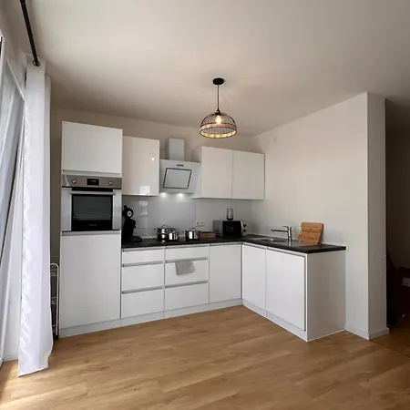 Amao-sepia I 86qm I King-size Beds I Netflix I Privat Balcony I Free Parking I Near Europapark Apartment *