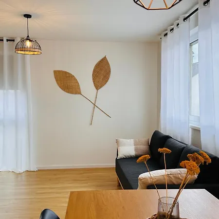 Amao-sepia I 86qm I King-size Beds I Netflix I Privat Balcony I Free Parking I Near Europapark