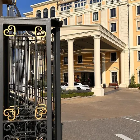 Amao-sepia I 86qm I King-size Beds I Netflix I Privat Balcony I Free Parking I Near Europapark *