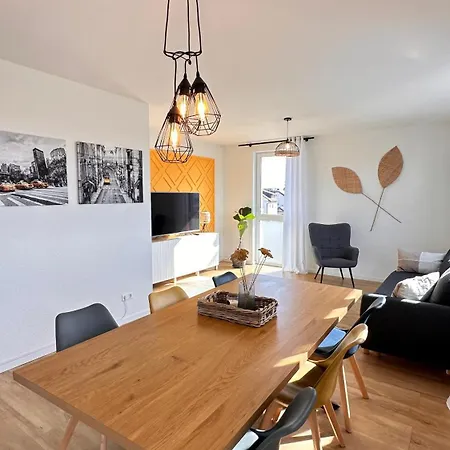 Amao-sepia - Spacious Family - 6 Guests - Parking Апартаменты *