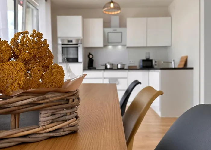 Daire Amao Sepia - Family Apartment - Free Parking *