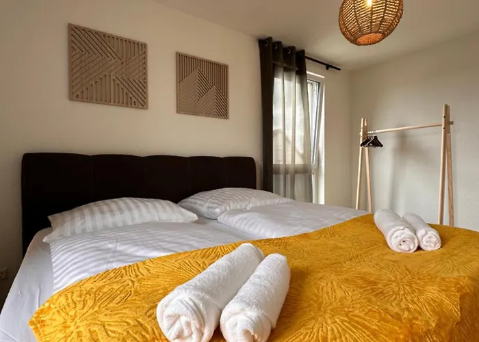 Daire Amao Sepia - Family Apartment - Free Parking Rheinhausen